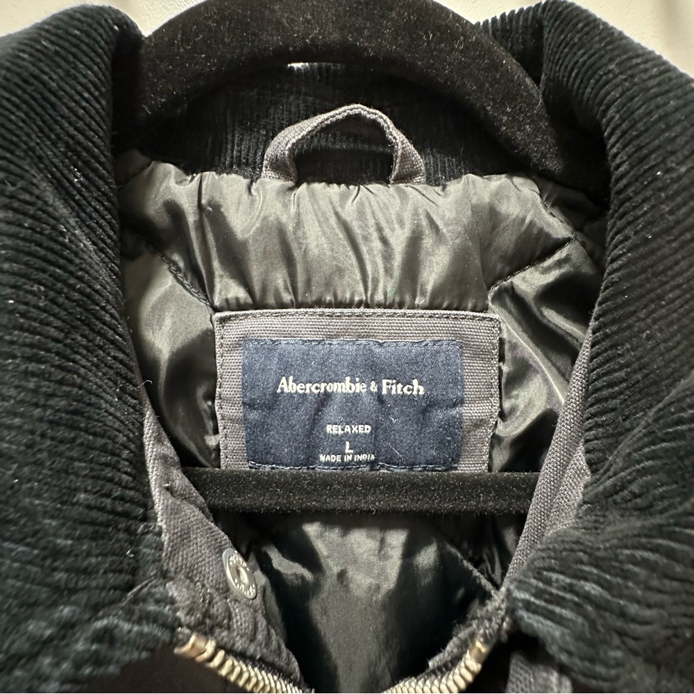 Abercrombie & Fitch Winter Jacket Bomber Men’s in Size L - Picture 2 of 3